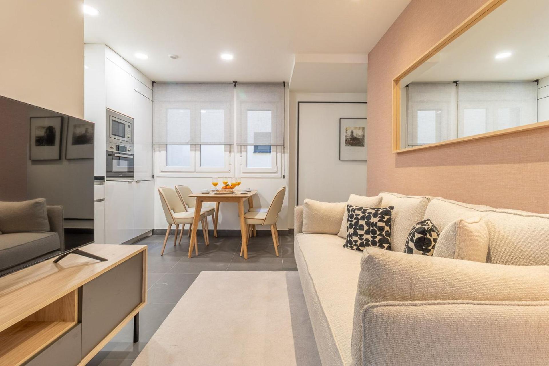 Appartement Authentic La Latina Getaway Just Steps From Iconic Rastro Latina Toledo X *